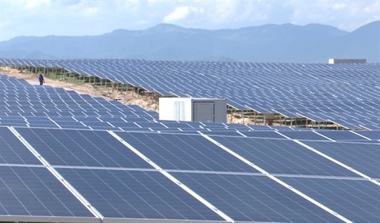 Nhà máy điện năng lượng mặt trời đầu tiên tại Ninh Thuận
