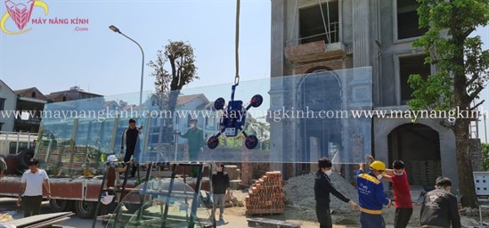 Đánh Giá Chi Tiết Máy Nâng Kính | Giải Pháp Cho Việc Lắp Đặt Kính